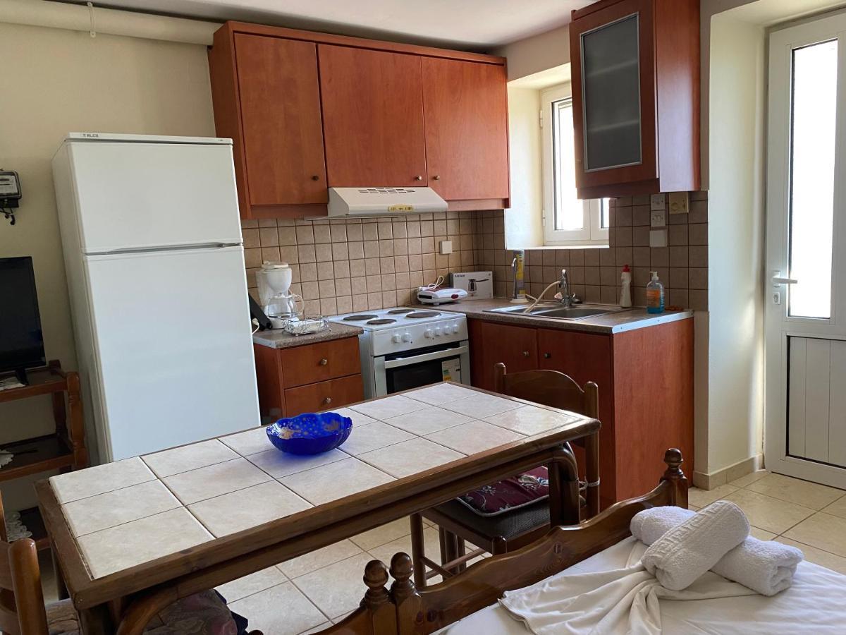 Studio Lakis Barbajonn'S Stone House Foutia Zewnętrze zdjęcie