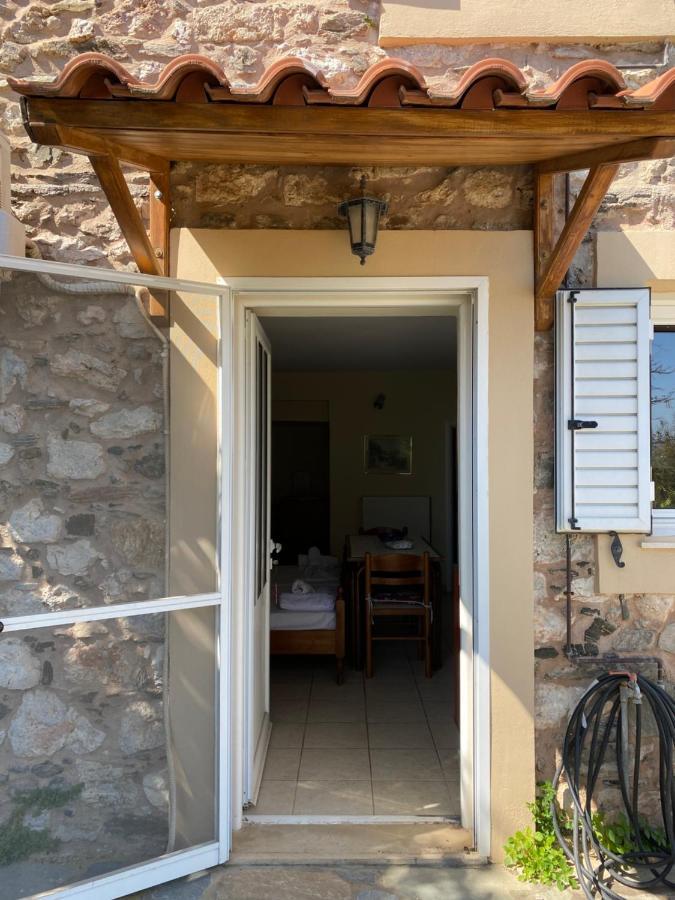 Studio Lakis Barbajonn'S Stone House Foutia Zewnętrze zdjęcie
